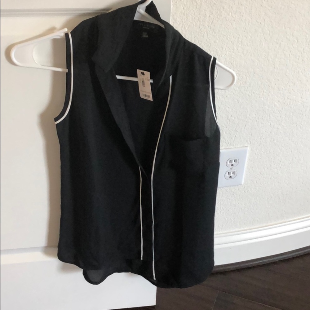 Top black